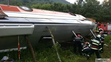 Accident grav în Braşov, cu un autocar cu 34 de pasageri. Doi oameni au murit