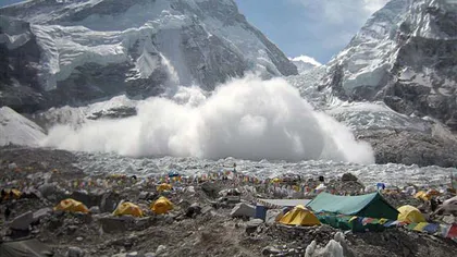 ZECE alpinişti au murit şi ŞAPTE sunt daţi dispăruţi, într-o avalanşă de pe cel mai înalt pisc din Mongolia