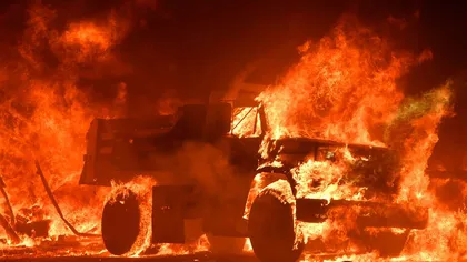 Incendii puternice în California: Cel puţin 15 oameni au murit, alţi peste 180 sunt daţi dispăruţi