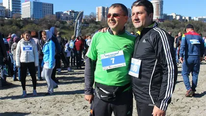 Primarul Constanţei Decebal Făgădău a participat la un cros pe plajă de Ziua Internaţională a Mării Negre