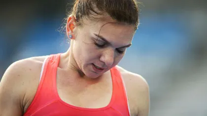 Simona Halep, după înfrângerea clară cu Wozniacki: Am greşit prea mult. Nu mă gândesc la calificare