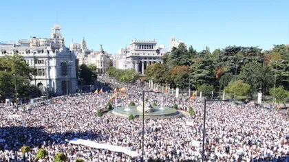 Zecii de mii de oameni în stradă, în Spania. Răspunsul Madridului, la cererea de independenţă a Cataloniei