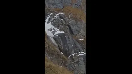 Avalanşe în Munţii Bucegi, toate traseele turistice montane au fost declarate temporar închise