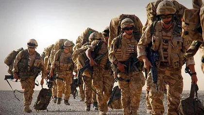 Washingtonul le cere ţărilor NATO să trimită suplimentar O MIE de soldaţi în Afganistan