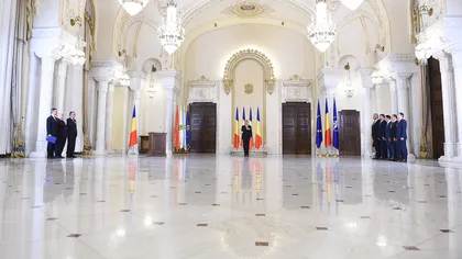 Noii miniştri ai Cabinetului Tudose au depus jurământul. Miercuri participă la prima şedinţă de guvern GALERIE FOTO