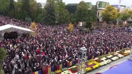 IMPRESIONANT: Aproximativ 100.000 de pelerini participă la slujba Hramului Sfintei Parascheva VIDEO