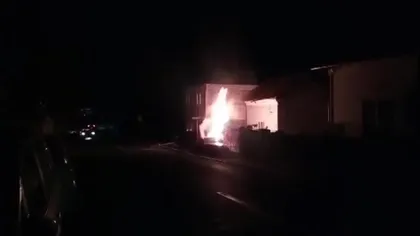 Clipe de groază în Cluj. O conductă de gaz a luat foc după ce a fost lovită de o maşină