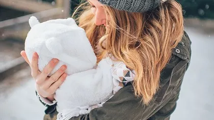 Patru sfaturi să îmbraci bebeluşul iarna