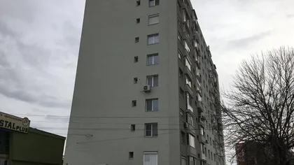 Un copil de doi ani a căzut de la etajul 10 al unui bloc din Timişoara
