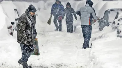 Autorităţile se pregătesc de iarnă grea cu ninsori, viscol şi ger năprasnic. Petcu: Stocurile de combustibili, mai mari decât necesarul