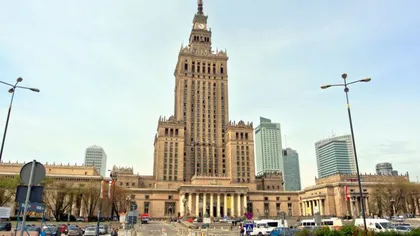 Polonezii vor să dărâme cea mai înaltă clădire-turn din Varşovia pentru că este simbol sovietic