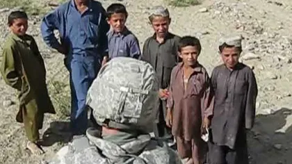 Adevărul ascuns: Militarii americani sunt instruiţi să treacă sub tăcere sclavia sexuală din Afganistan