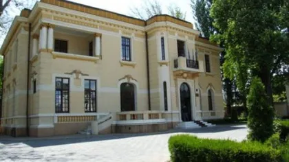 Casa dictatorului Nicolae Ceauşescu, demolată