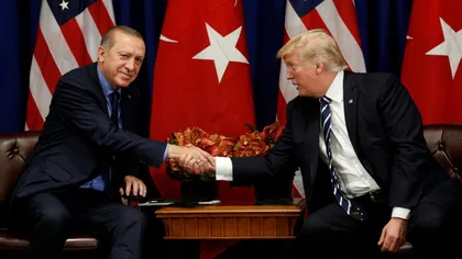 Trump l-a asigurat pe Erdogan că Washingtonul nu va furniza arme miliţiilor kurde din Siria