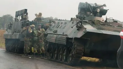 Situaţie alarmantă, stare de război: Convoi de tancuri spre capitală