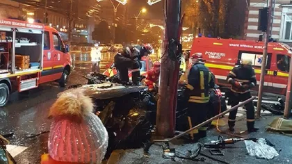 Accident grav în Galaţi: Doi morţi şi doi răniţi după ce o maşină a intrat într-un stâlp. Şoferul mergea cu 180 km pe oră VIDEO
