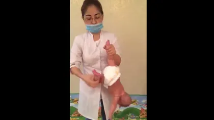 Cascadorii cu bebeluşi la maternitate VIDEO