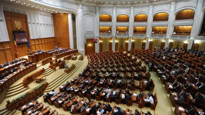 Camera Deputaţilor a adoptat proiectul de lege care asigură asistenţă medicală pentru preşedinte, premier şi preşedinţii Parlamentului