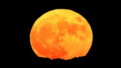 Eveniment astronomic special în această noapte. Va putea fi văzută prima şi ultima Super-Lună din acest an