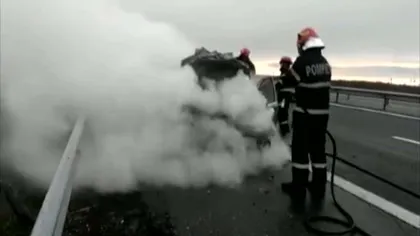 Maşină în flăcări pe Autostrada Bucureşti - Piteşti