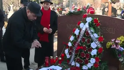 Pelerinaj la mormântul lui Nicolae Ceauşescu la 28  de ani de la executarea dictatorului