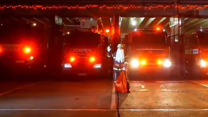 Urări de Crăciun de la poliţiştii şi pompierii. VIDEO HAIOS de Crăciun
