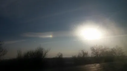 SEMN RĂU înainte de SĂRBĂTORI? Doi Sori au fost văzuţi astăzi pe cerul României. Oamenii de ştiinţă nu prea pot explica fenomenul VIDEO