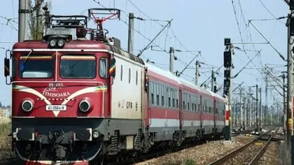 Trafic feroviar pe ruta Bucureşti - Timişoara întrerupt după ce o şină de cale ferată s-a fisurat