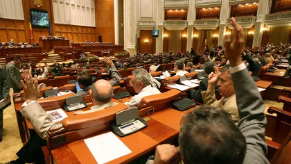 Comisia juridică a aprobat proiectul de abilitare a Guvernului de a emite ordonanţe în vacanţa parlamentară