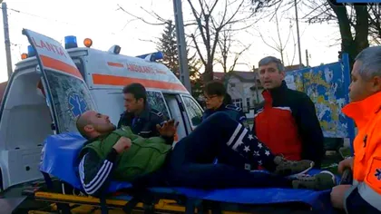Bărbat înjunghiat pe un stadion din România. Atacatorul a scăpat şi e liber