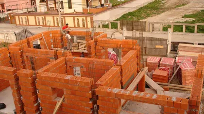 Construcţia de locuinţe, singurul segment al sectorului de construcţii care a urcat în noiembrie 2017