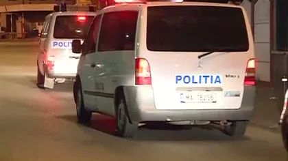 Un poliţist local a făcut praf cinci maşini, după ce s-a urcat băut la volan