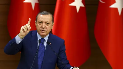 Erdogan a atacat un jurnalist: Motivul, o presupusă livrare de arme de către Ankara Statului Islamic