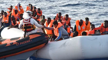 Victime în Mediterana: Peste 100 de migranţi dintr-o barcă pneumatică sunt daţi dispăruţi într-un naufragiu