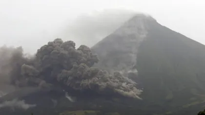 Vulcanul Mayon din Filipine a erupt puternic. Zeci de mii de oameni, evacuaţi de urgenţă VIDEO