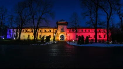 Palatul Cotroceni, luminat în culorile tricolorului de Ziua Unirii Principatelor