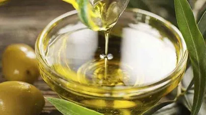 Uleiul de măsline, un ingredient must în tratamentele naturale