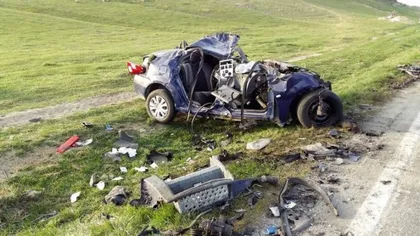 Accident grav sâmbătă: Un adolescent a murit pe loc, alţi doi pasageri răniţi grav