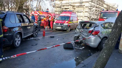 Accident grav în Bucureşti. Cinci răniţi în urma unui eveniment în care au fost implicate patru maşini. Cazul, preluat de Parchet
