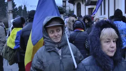 Protest cu portocale la Cotroceni. S-a cerut demisia şefei DNA VIDEO