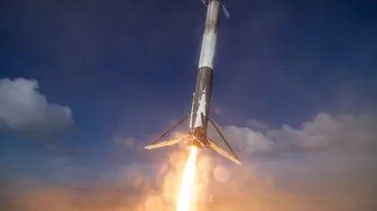 O rachetă Falcon 9 a produs o gaură de aproape 900 de kilometri în ionosferă. Cum ne afectează
