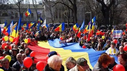 O sută de ani de la Unirea Basarabiei cu România. Băsescu: Cerem parlamentelor de la Bucureşti şi Chişinău să voteze din nou unirea