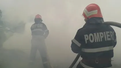 Incendiu puternic la rafinăria din Ploieşti. Pompierii au intervenit de urgenţă