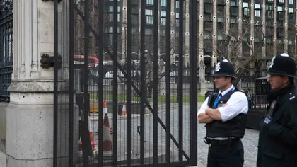 Un nou colet suspect la Palatul Westminster. Poliţia face investigaţii