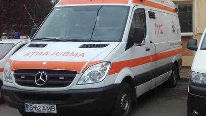 O minoră din Iaşi a născut în ambulanţa solicitată să o preia
