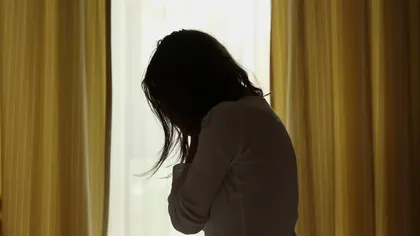 O actriţă iubită de români a încercat să se sinucidă. A rămas gravidă, iar tatăl copilului a pus-o să facă AVORT