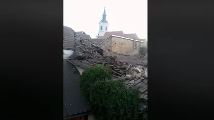 Acoperişul unei case din Mediaş s-a prăbuşit. Patru persoane au fost evacuate