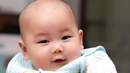 Un bebeluş s-a născut la patru ani după moartea părinţilor lui