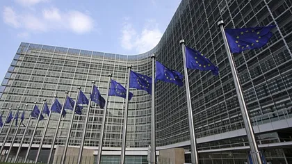 CE redirecţionează fonduri de coeziune de zeci de miliarde de euro, de la ţări central şi est-europene cu condiţia respectării statului