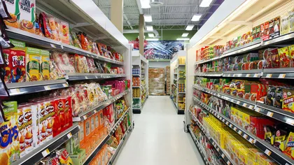 Cumpărăm moartea la pungă din supermarket. Alimentul care ne rămâne în stomac nedigerat VIDEO